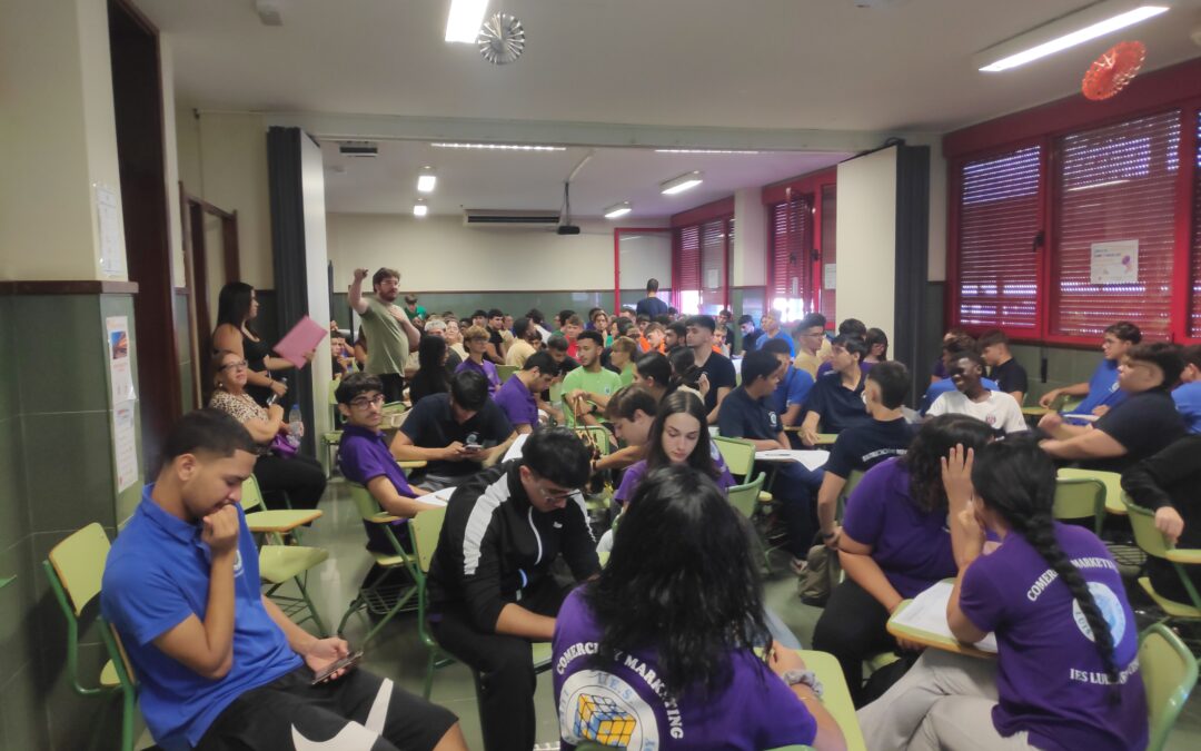 La Escuela Canarina lleva la Economía Social y el Emprendimiento Ecosocial al IES Cabo Blanco